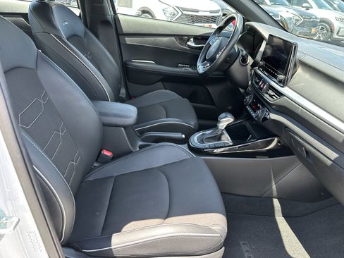 Used 2023 Kia Forte GT-Line FWD image 17