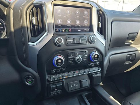 Used 2019 GMC Sierra 1500 SLT w/ SLT Premium Plus Package AWD/4WD image 19