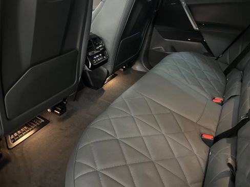 New 2026 BMW iX xDrive60 w/ M Sport Package image 21