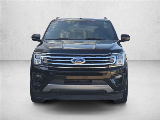 Used 2018 Ford Expedition XLT w/ Equipment Group 201A RWD image 2