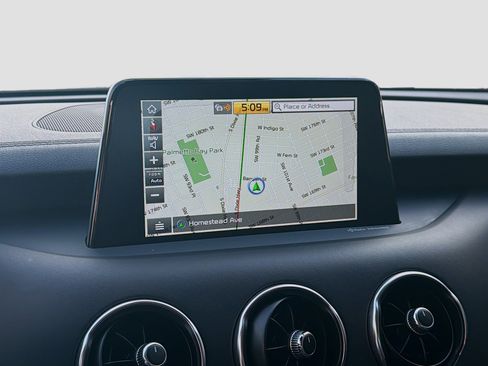 Used 2018 Kia Stinger Premium image 12