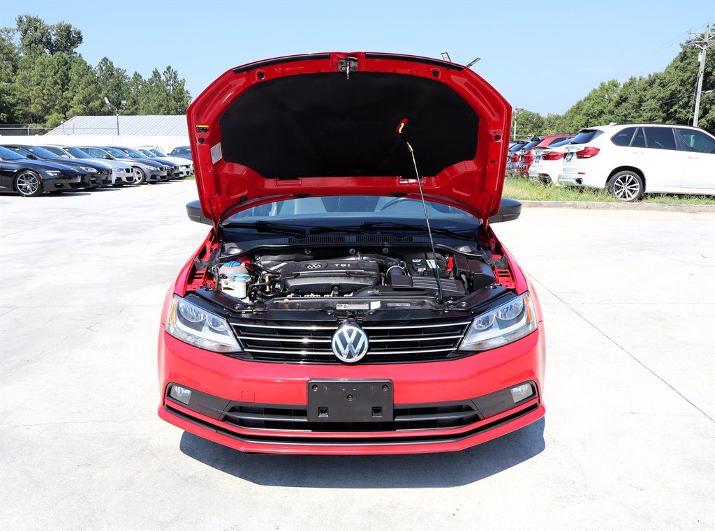 Used 2016 Volkswagen Jetta Sport FWD image 40
