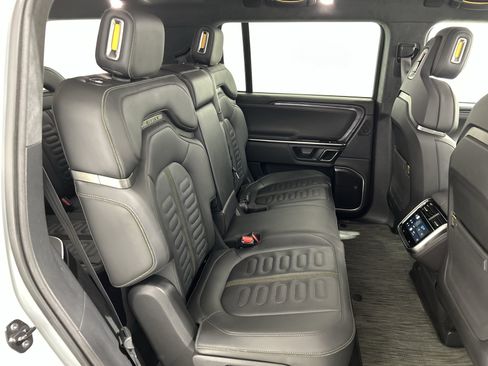 Used 2023 Rivian R1S Adventure AWD/4WD image 23