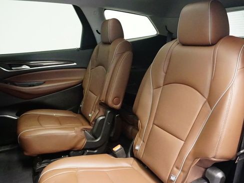 Used 2021 Buick Enclave Avenir w/ Avenir Technology Package image 23