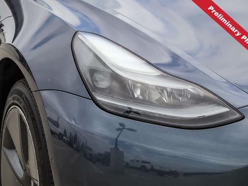 Used 2022 Tesla Model 3 Long Range AWD/4WD image 4