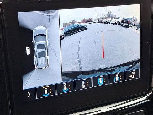 Used 2021 Chevrolet Traverse RS image 15