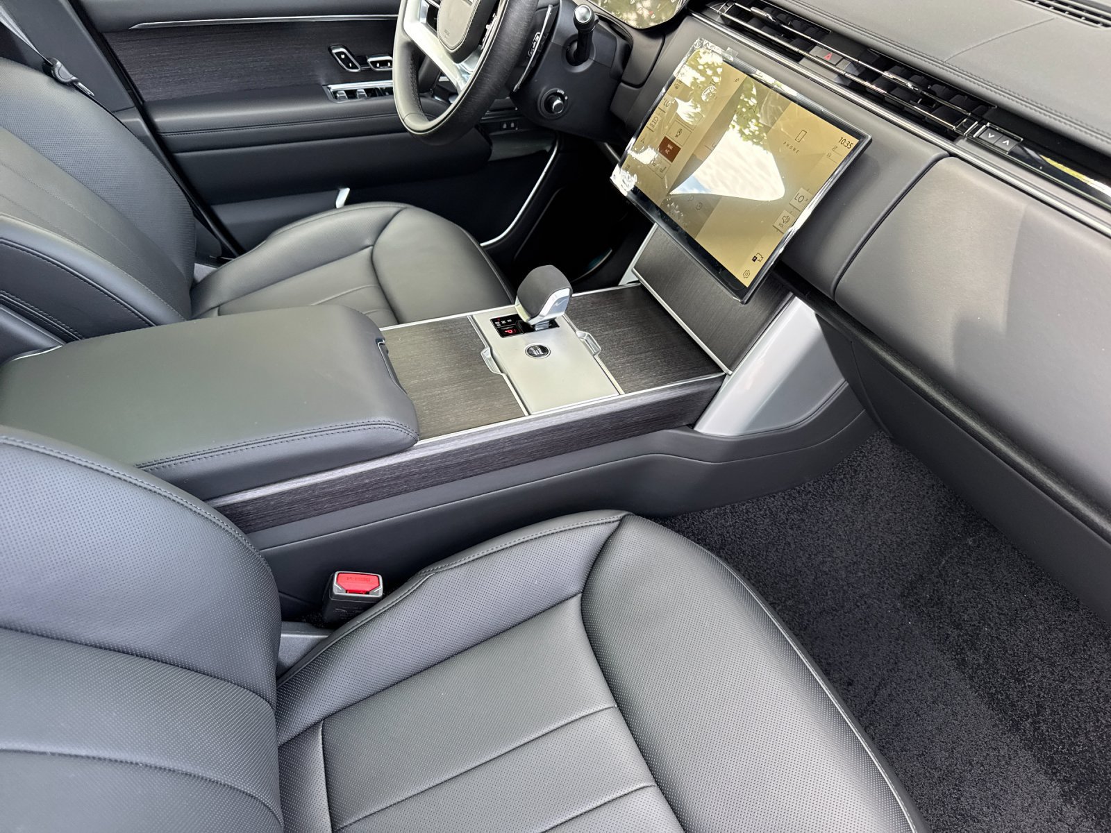 New 2026 Land Rover Range Rover SE AWD/4WD image 15