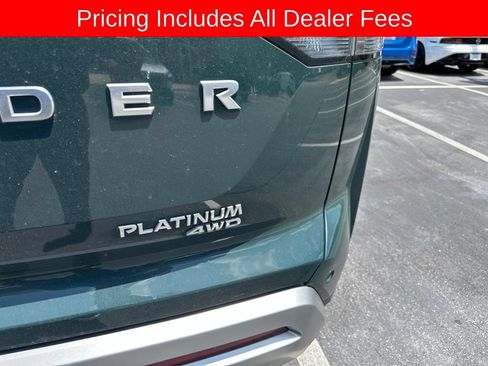 Used 2022 Nissan Pathfinder Platinum w/ Cargo Package AWD/4WD image 4
