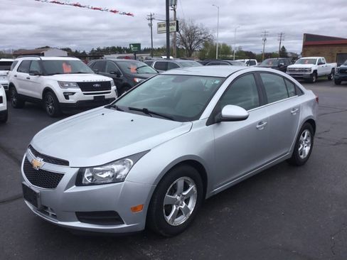 Used 2014 Chevrolet Cruze LT FWD image 1