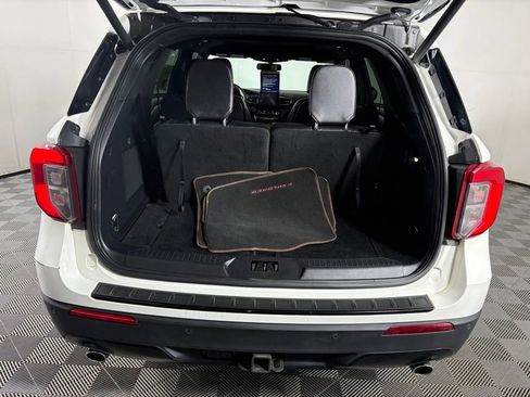Used 2023 Ford Explorer ST-Line w/ Class IV Trailer Tow Package AWD/4WD image 32