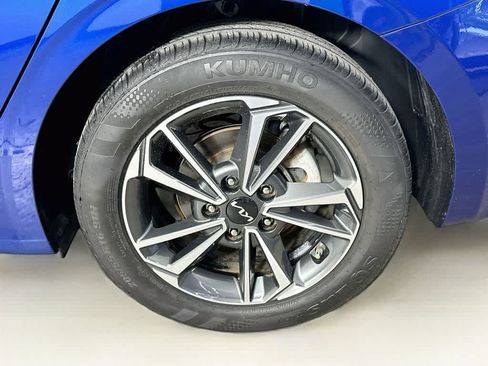 Used 2023 Kia Forte LXS FWD image 8