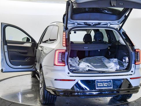 New 2025 Volvo EX90 Ultra w/ Protection Package Premier image 35