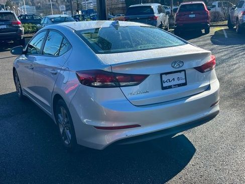 Used 2018 Hyundai Elantra SEL w/ Cargo Package image 10