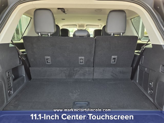 New 2027 Lincoln Navigator Premiere RWD image 15