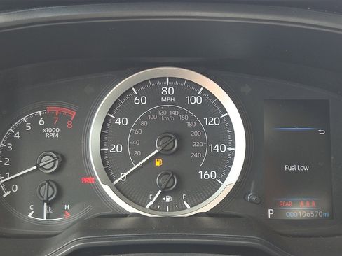 Used 2021 Toyota Corolla LE image 11