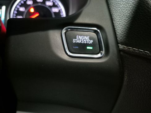 Used 2018 GMC Acadia SLT AWD/4WD image 18