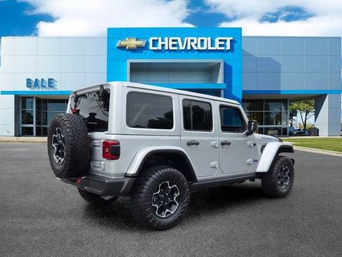 Used 2023 Jeep Wrangler Unlimited Rubicon 4xe w/ Cold Weather Group AWD/4WD image 3