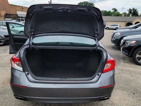 Used 2018 Honda Accord Sport image 26