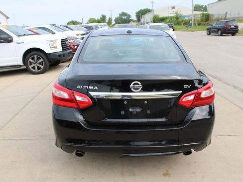 Used 2017 Nissan Altima 2.5 SV FWD image 7
