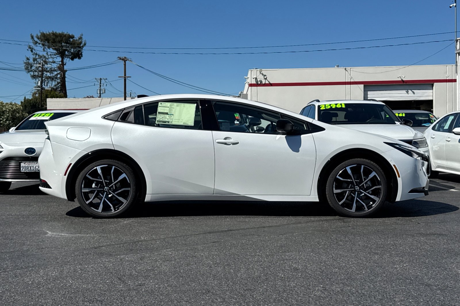 New 2027 Toyota Prius Plug-In Hybrid w/ Limited Premium Package FWD image 9