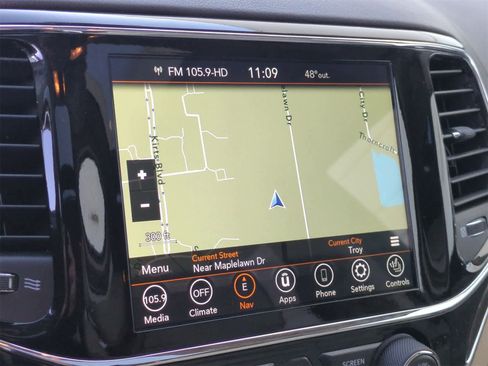 Used 2019 Jeep Grand Cherokee Overland image 28