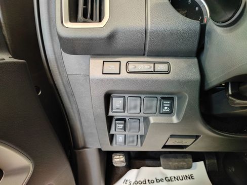 New 2026 Nissan Frontier SV image 18