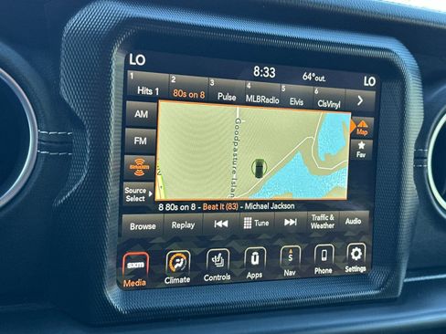 Used 2023 Jeep Wrangler Unlimited Sahara w/ Cold Weather Group AWD/4WD image 18