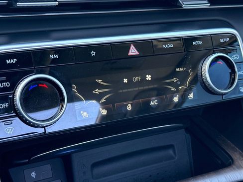 Used 2023 Genesis GV80 3.5T w/ Advanced Package image 20