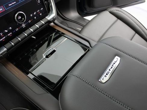 New 2026 GMC Yukon Denali image 19