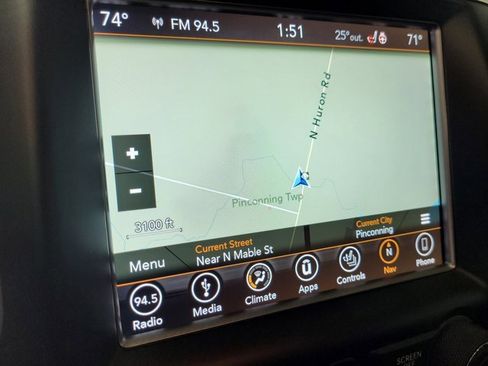 Used 2018 Jeep Grand Cherokee Limited image 6