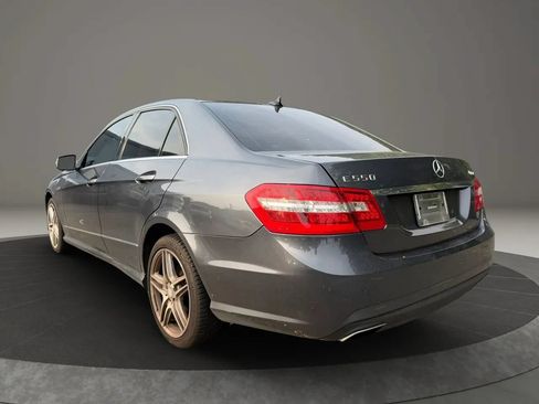 Used 2011 Mercedes-Benz E 550 4MATIC Sedan image 7