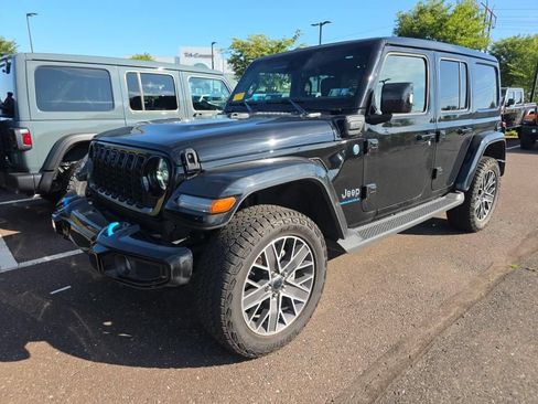 Used 2024 Jeep Wrangler High Altitude AWD/4WD image 3