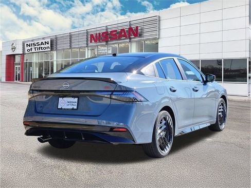 New 2026 Nissan Sentra SR w/ SR Premium Package FWD image 4