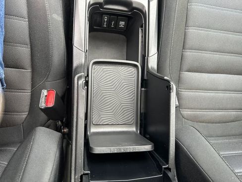 Used 2018 Honda CR-V EX image 18