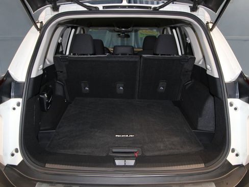 Used 2022 Nissan Rogue SV image 39