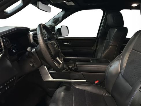 Used 2025 Toyota Sequoia Platinum AWD/4WD image 24