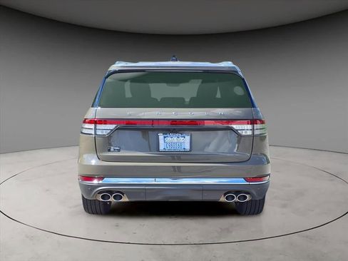 New 2025 Lincoln Aviator AWD w/ Equipment Group 101A image 7