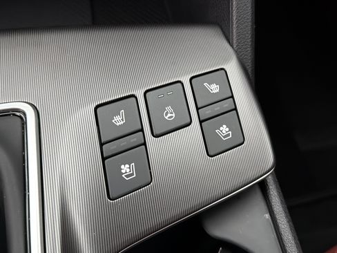 Used 2026 Kia Sportage SX FWD image 27