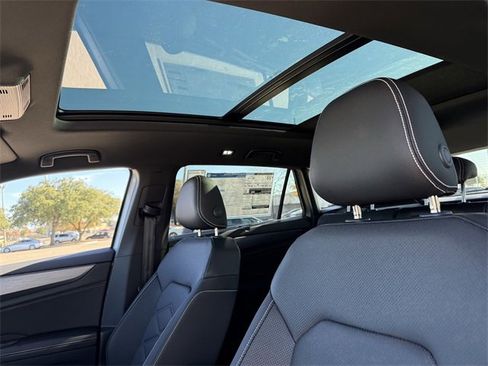 New 2026 Volkswagen Atlas Cross Sport SE image 17