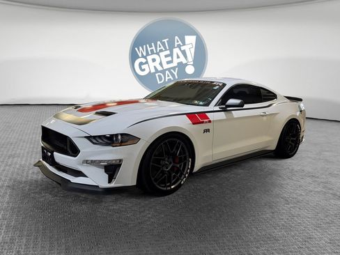 Used 2018 Ford Mustang GT w/ GT Performance Package RWD image 8