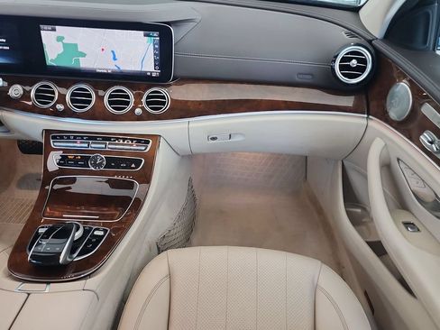 Used 2019 Mercedes-Benz E 450 4MATIC Wagon image 26