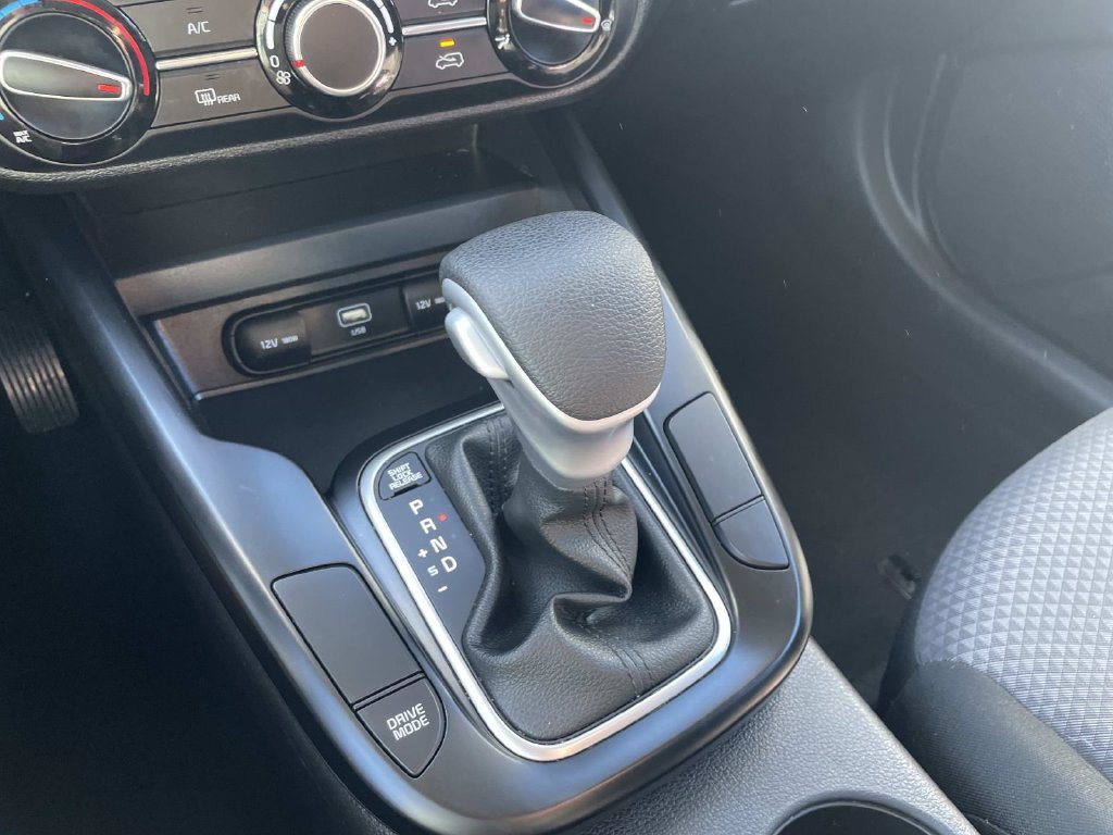 Used 2025 Kia Soul LX FWD image 23