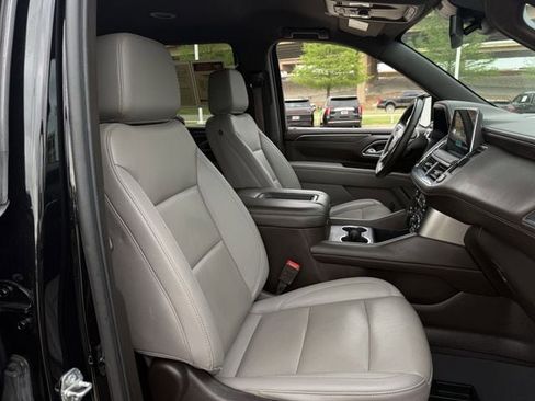 Used 2024 Chevrolet Tahoe Z71 w/ Luxury Package image 28