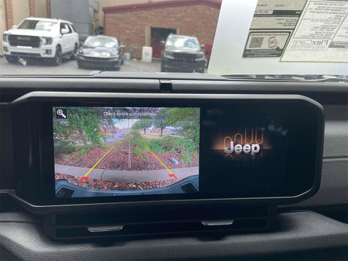 New 2025 Jeep Gladiator Sport image 14