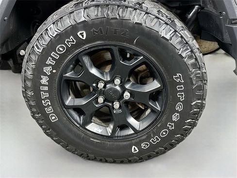 Used 2019 Jeep Wrangler Unlimited Sahara w/ Safety Group image 26