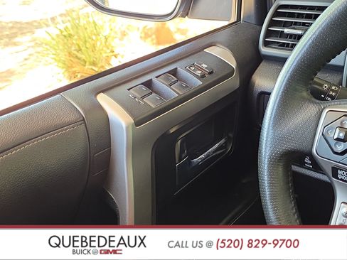 Used 2019 Toyota 4Runner SR5 Premium AWD/4WD image 23