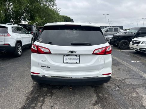 Used 2019 Chevrolet Equinox LT w/ LPO, Blackout Package FWD image 4