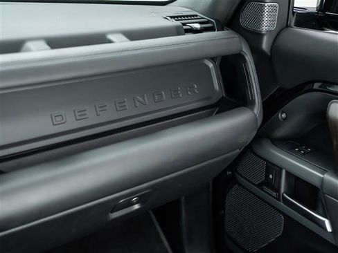Used 2020 Land Rover Defender 110 X AWD/4WD image 27