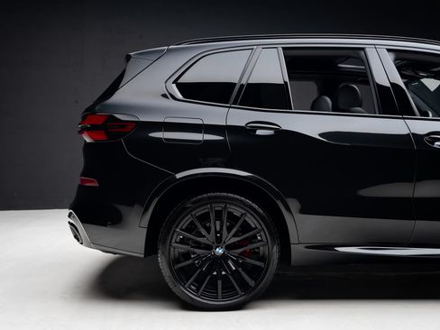Used 2025 BMW X5 sDrive40i w/ M Sport Package RWD image 37