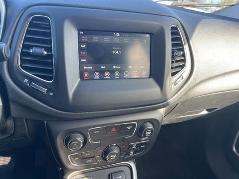 Used 2020 Jeep Compass Latitude image 16